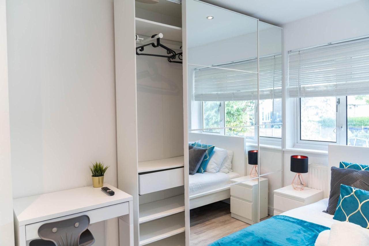 Haus - Luxury 4 Bedroom House - Parking - Fast Wifi - Smart Tvs - Garden - Rated