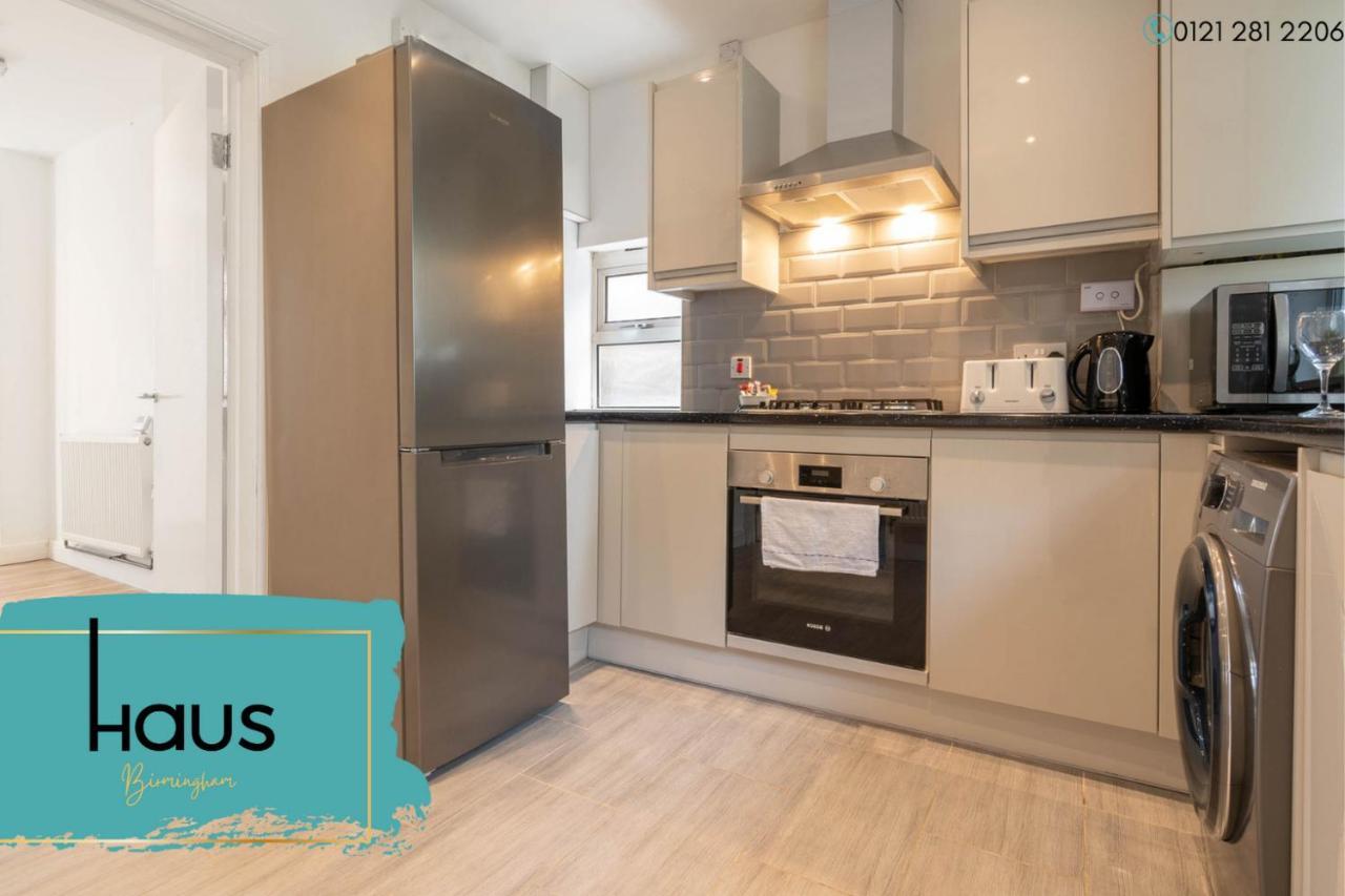 Haus - Luxury 4 Bedroom House - Parking - Fast Wifi - Smart Tvs - Garden - Rated * Birmingham